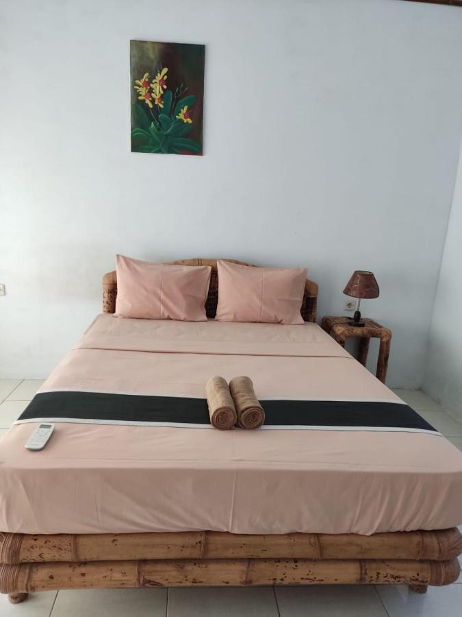 Kebun Homestay Kuta  エクステリア 写真